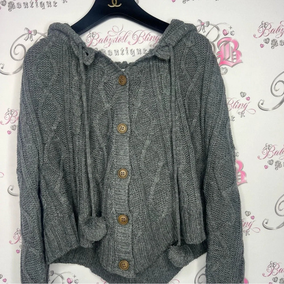 Only Pom Pom sweater knitted grey with fluff balls tie ups button up adorable - Picture 5 of 7